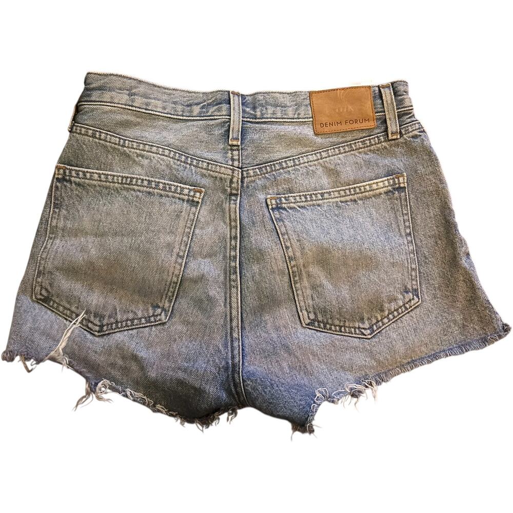 Aritzia Denim Forum Yoko High Rise Button Fly Raw Hem Cut Off Shorts, Size 26 - Picture 2 of 4
